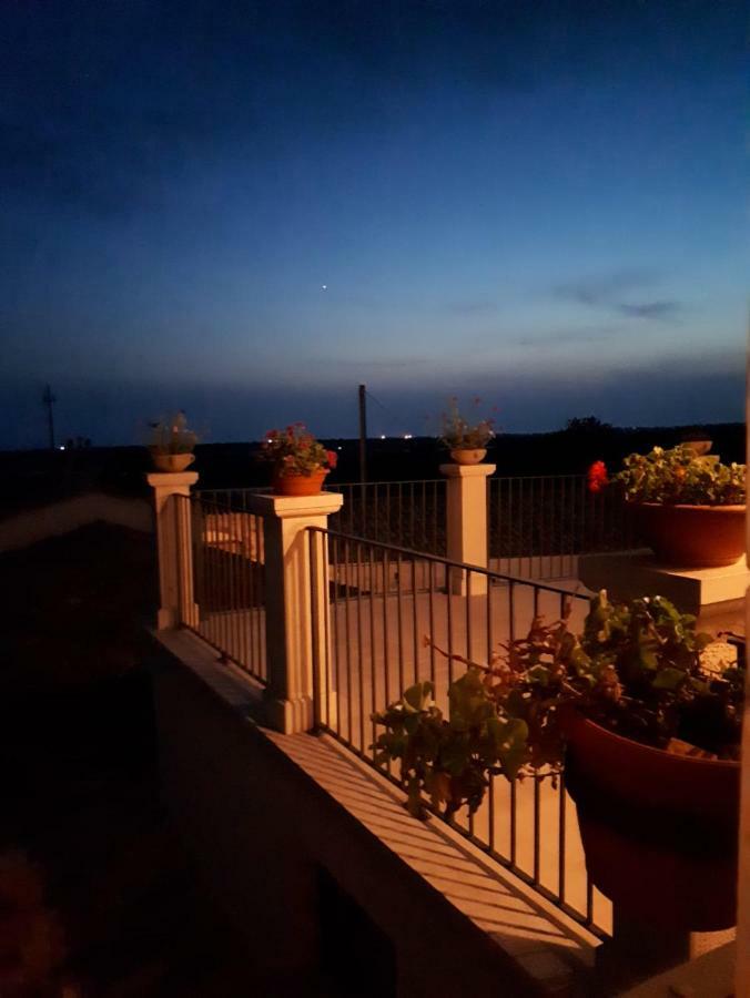 La Dimora Del Decano Villa Шикли Екстериор снимка